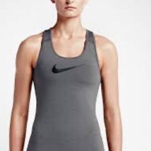 NIKE TANK TOP SIZE M
